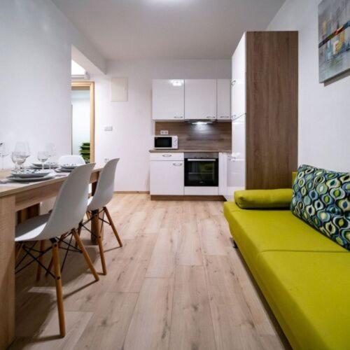 Apartments Arbis Lopar Esterno foto
