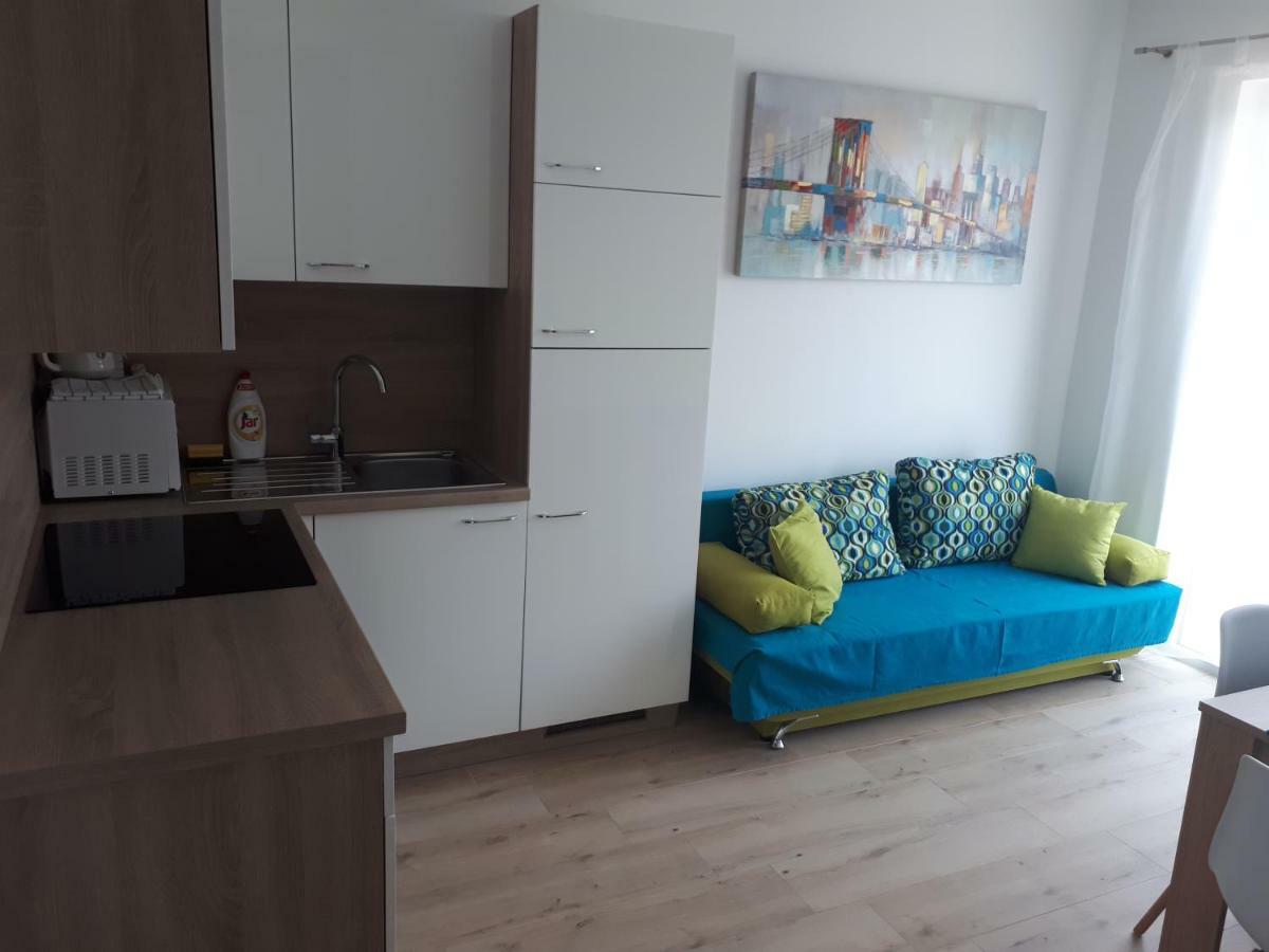 Apartments Arbis Lopar Esterno foto